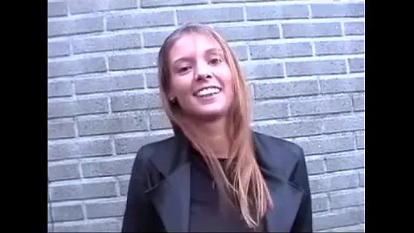 Fresh Vlaamse Stephanie wordt geneukt in een auto (Belgian Stephanie fucked in car drive Tube