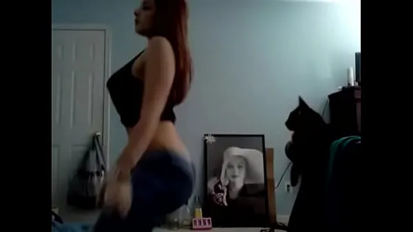 Friss Millie Acera Twerking my ass while playing with my pussy meghajtócső