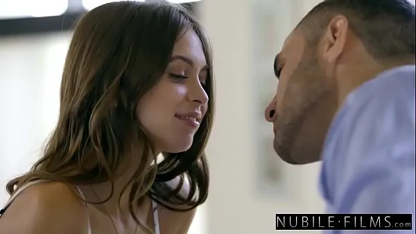 Ống dẫn động NubileFilms - Girlfriend Cheats And Squirts On Cock mới