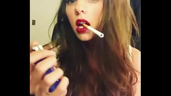 Fresh Hot girl with sexy red lips drive Tube