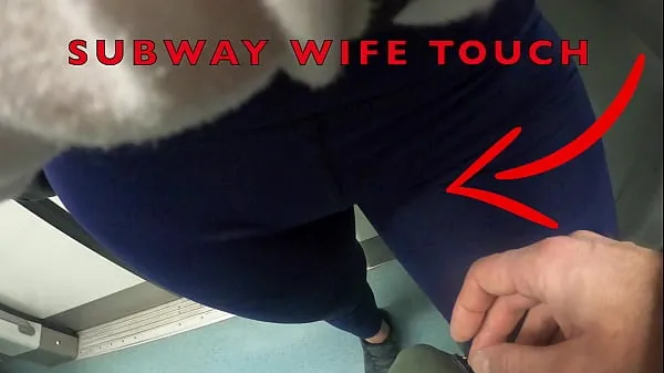 My Wife Let Older Unknown Man to Touch her Pussy Lips Over her Spandex Leggings in Subway Tiub pemacu baharu
