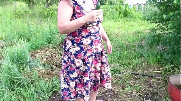 Fresh Busty milf masturbates with cucumber and strawberries outdoors in a public place Juicy PAWG and big tits in nature Fetish drive Tube