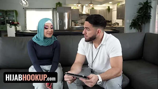 Fresh Hijab Hookup - Teen Muslim Soccer Girl Proves Her Perv Coach She Can Handle All Kind Of Balls drive Tube