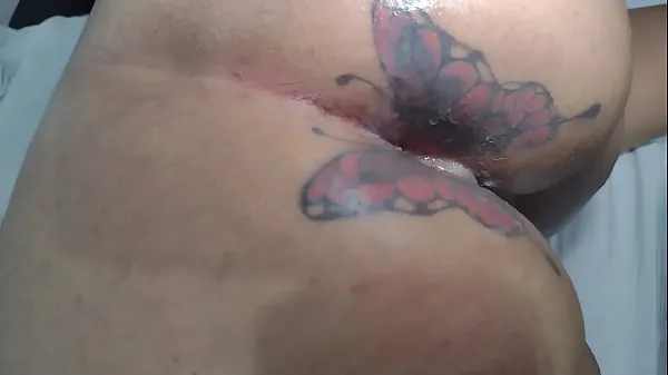 Fresh MARY BUTTERFLY happy and smiling being pulled up and fucked by friend without a condom, clogs the ass of cum that comes to flow, all this in front of the corninho that films everything drive Tube