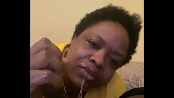 ताज़ा Mature ebony bbw gets throat fucked by Gansgta BBC ड्राइव ट्यूब